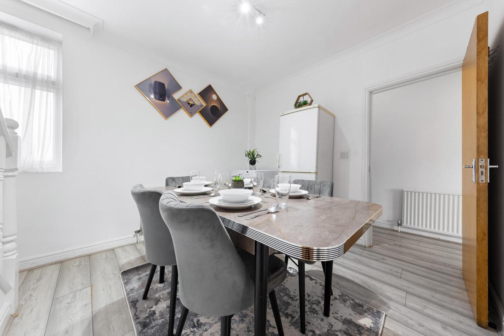 Green Hype - 10 Mins To Stadium - Sleeps 8 Лондон Екстериор снимка