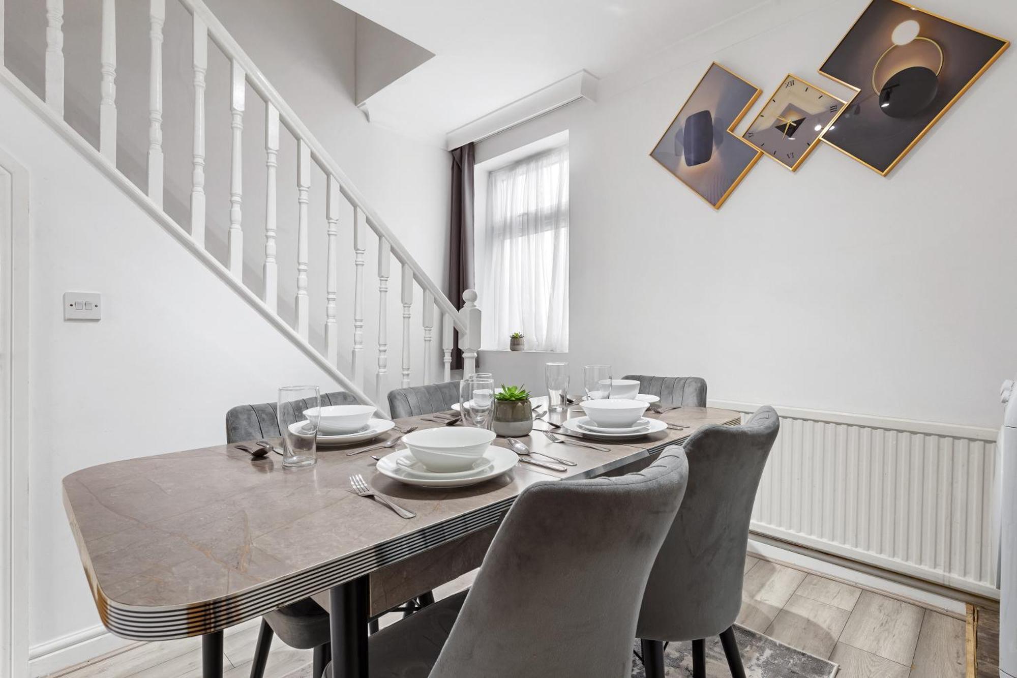 Green Hype - 10 Mins To Stadium - Sleeps 8 Лондон Екстериор снимка