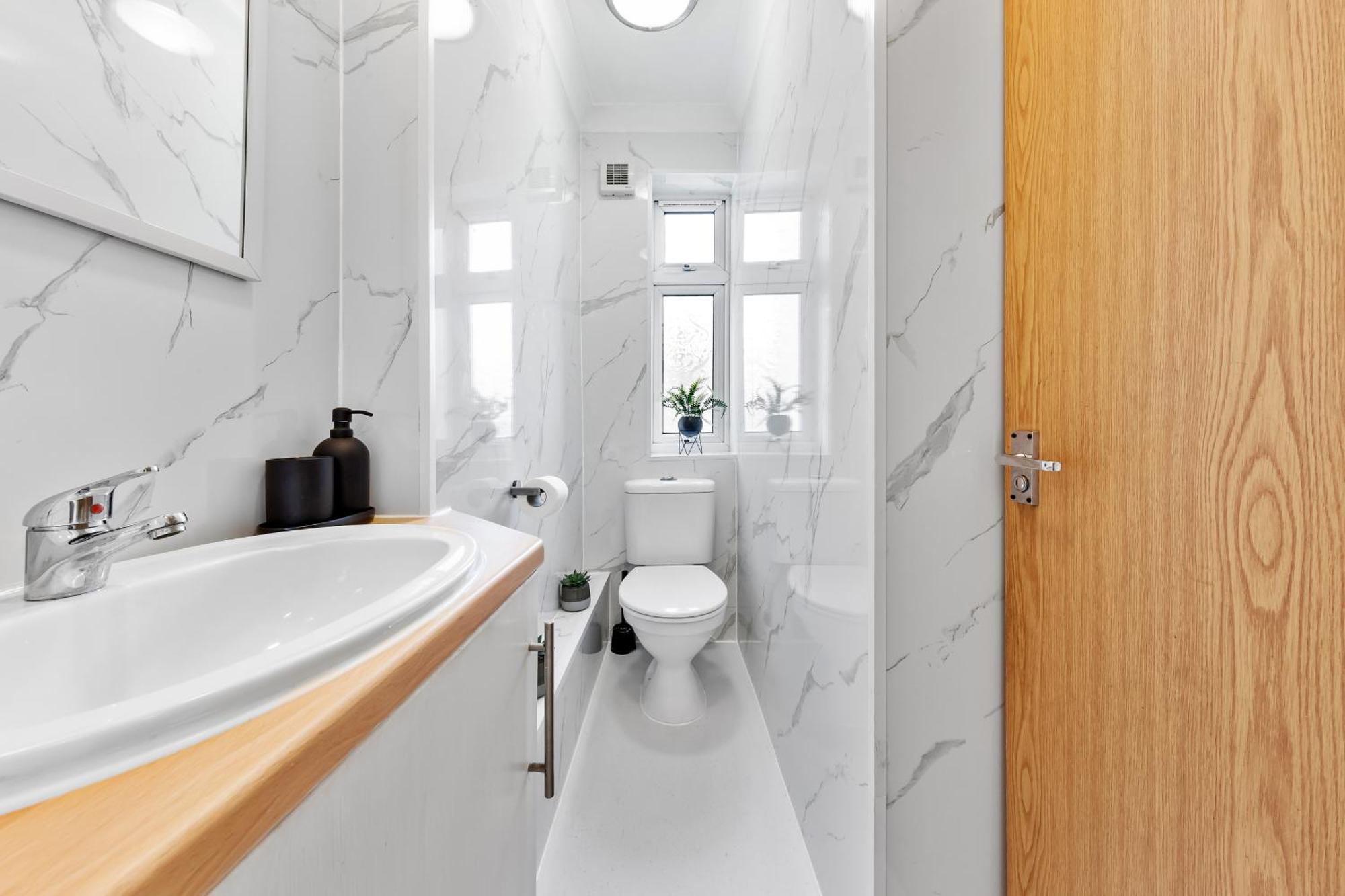 Green Hype - 10 Mins To Stadium - Sleeps 8 Лондон Екстериор снимка
