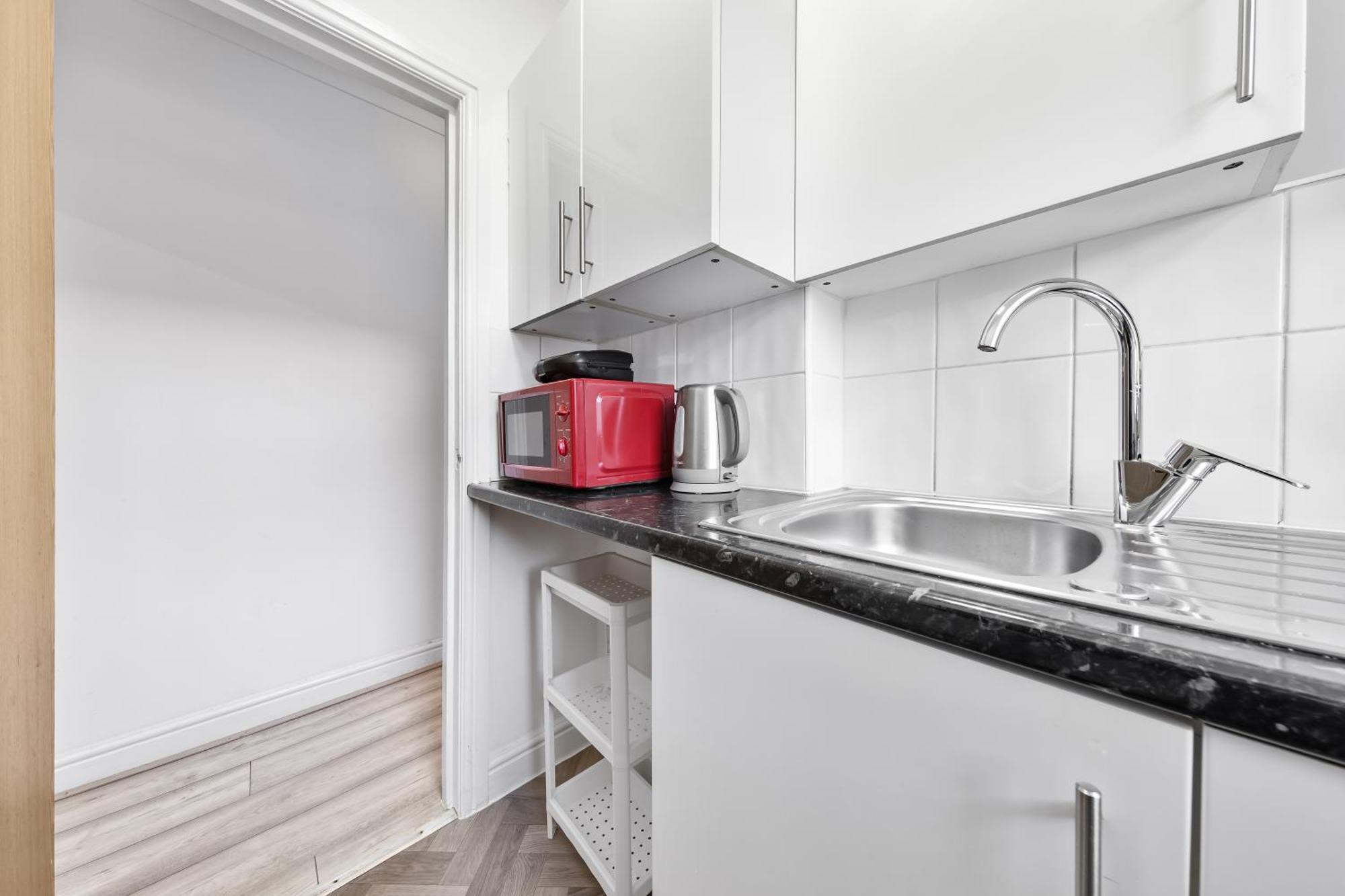 Green Hype - 10 Mins To Stadium - Sleeps 8 Лондон Екстериор снимка