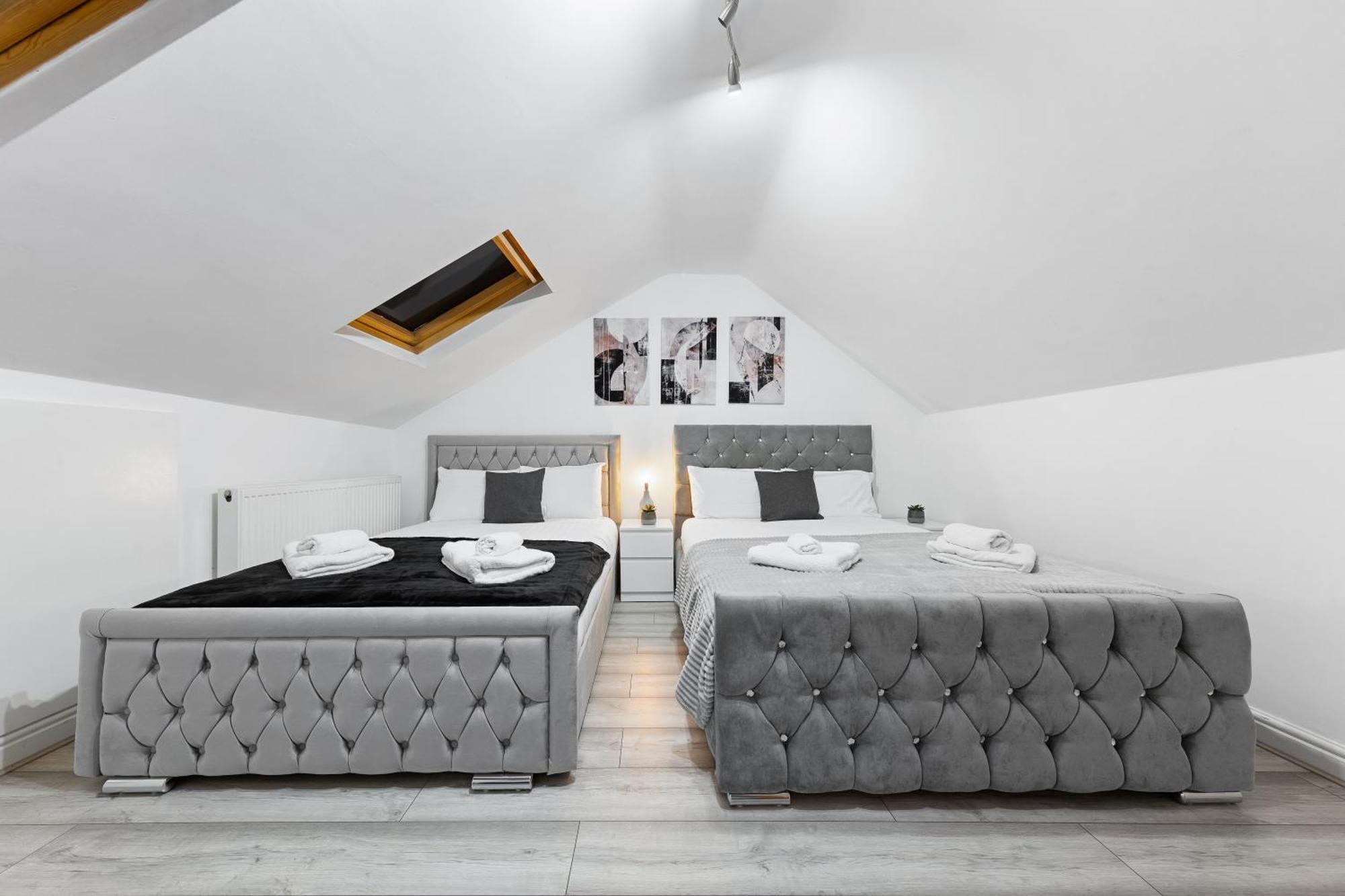 Green Hype - 10 Mins To Stadium - Sleeps 8 Лондон Екстериор снимка
