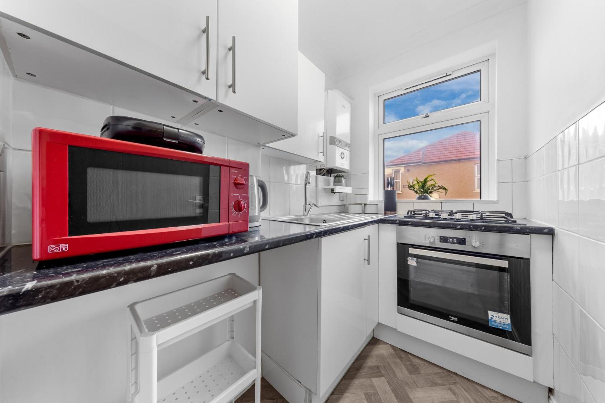 Green Hype - 10 Mins To Stadium - Sleeps 8 Лондон Екстериор снимка