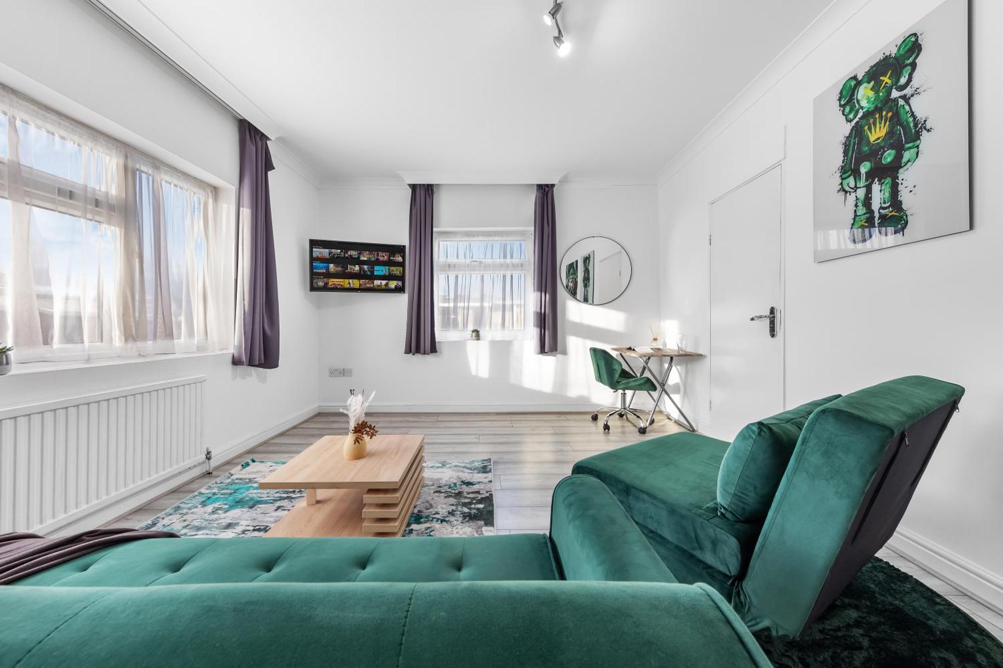 Green Hype - 10 Mins To Stadium - Sleeps 8 Лондон Екстериор снимка