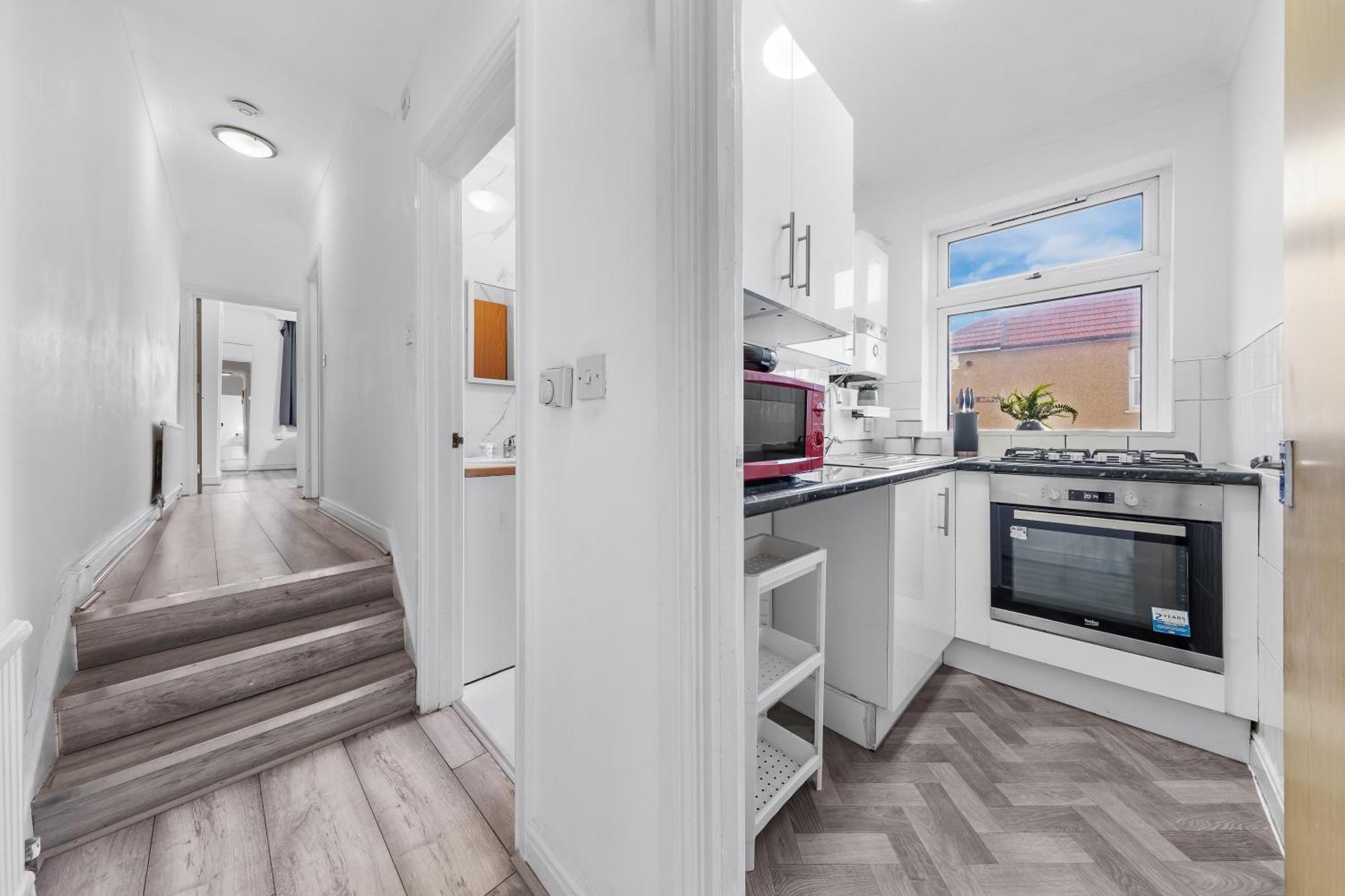 Green Hype - 10 Mins To Stadium - Sleeps 8 Лондон Екстериор снимка